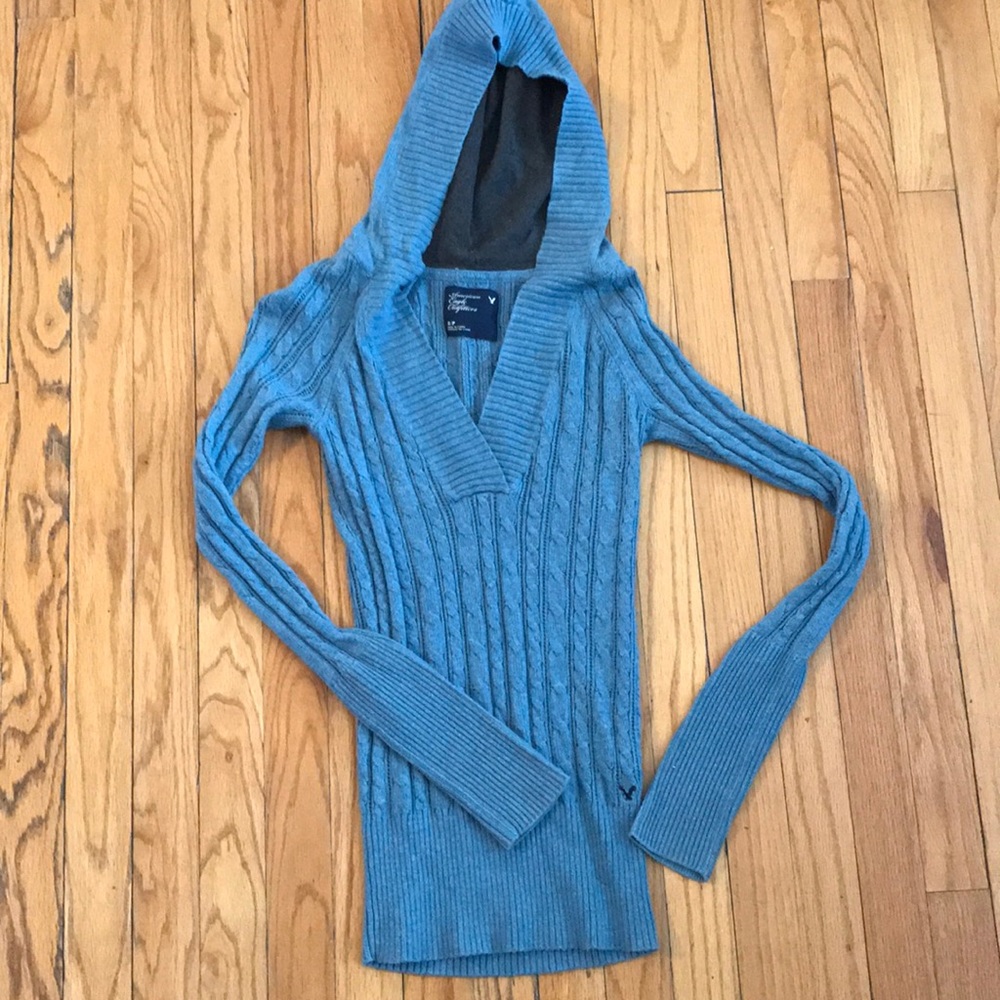 American Eagle sweater